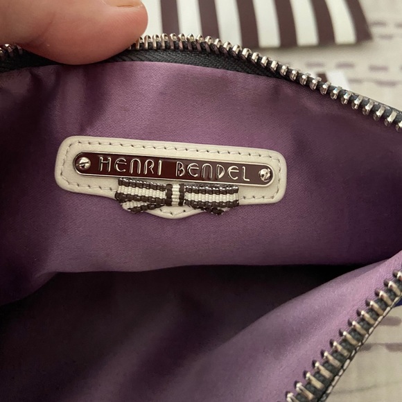 HENRI BENDEL LEATHER POUCH - Picture 3 of 6